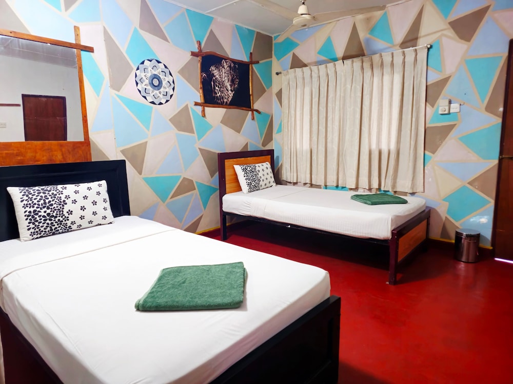 Basic Double or Twin Room, Garden View