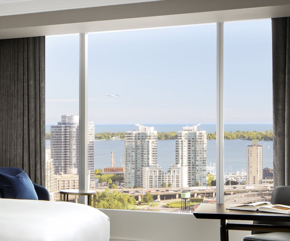Room, 1 King Bed (Tower) - Photo 10