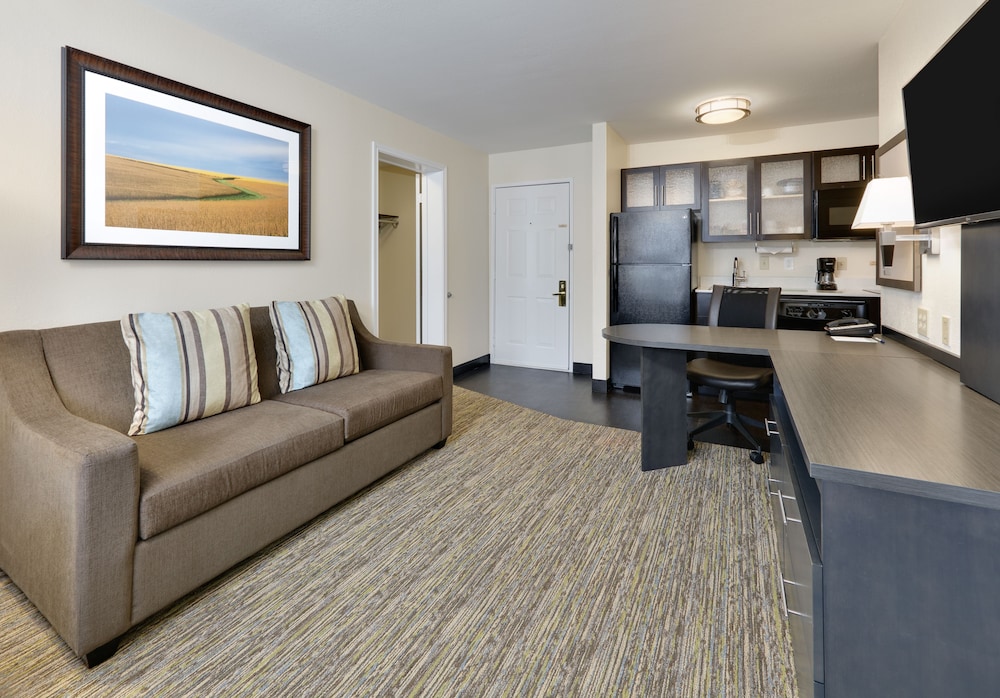 Suite, 1 Bedroom - Photo 6