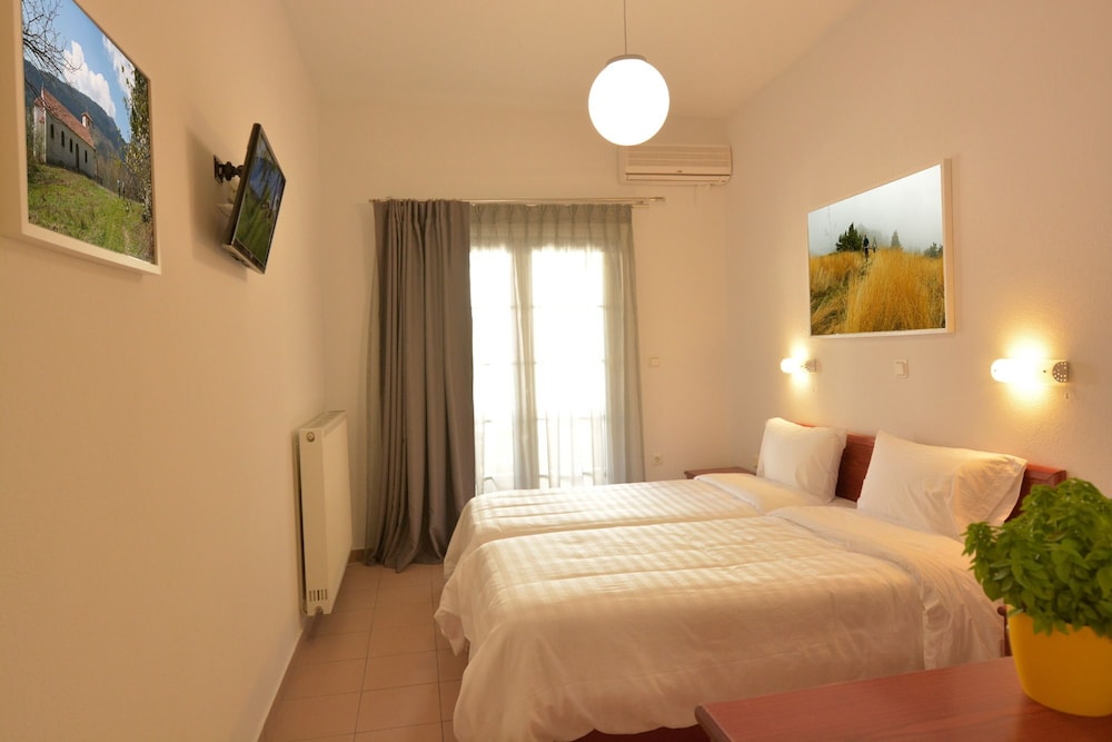 Classic Double or Twin Room photo 2
