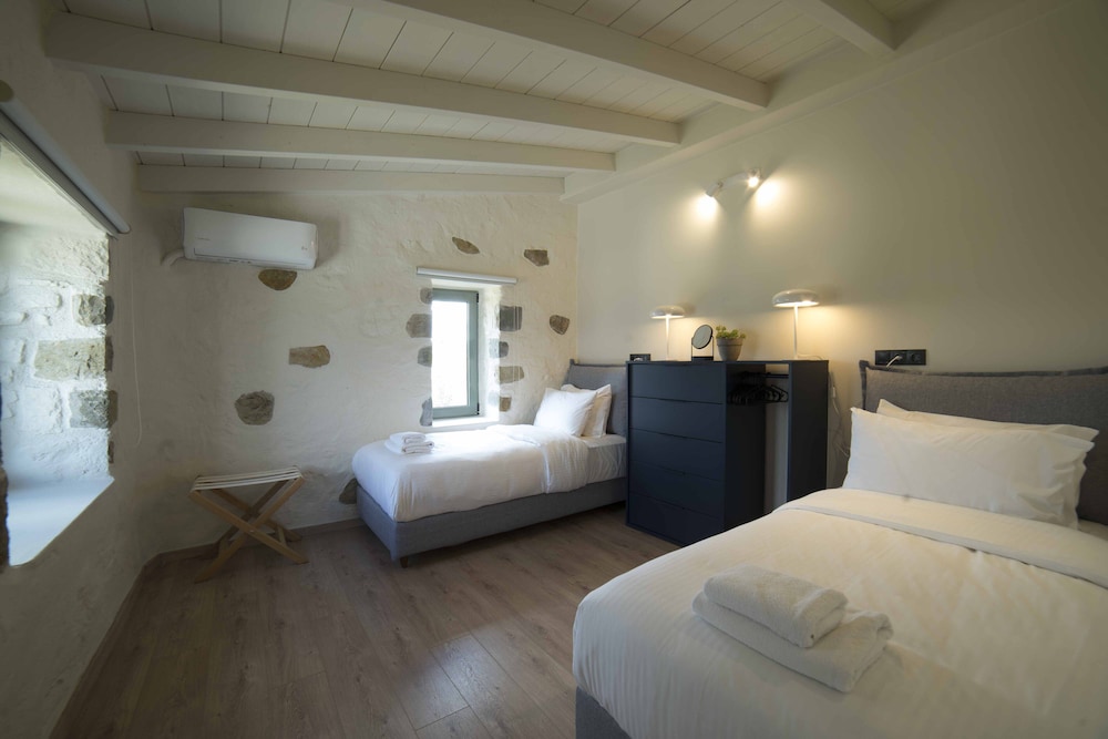 Luxury Villa photo 3