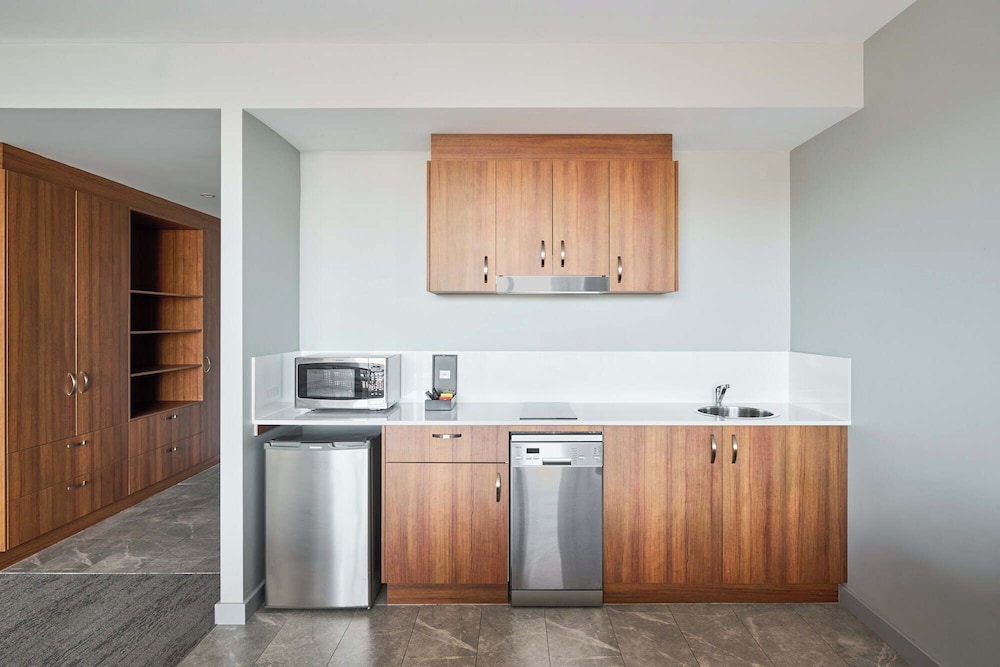 Family Apartment, Ocean View (Fall into Winter Package) photo 1