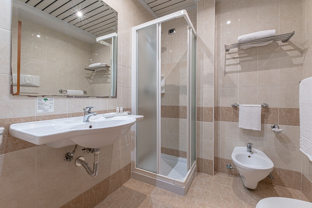 Single Room - Photo 5
