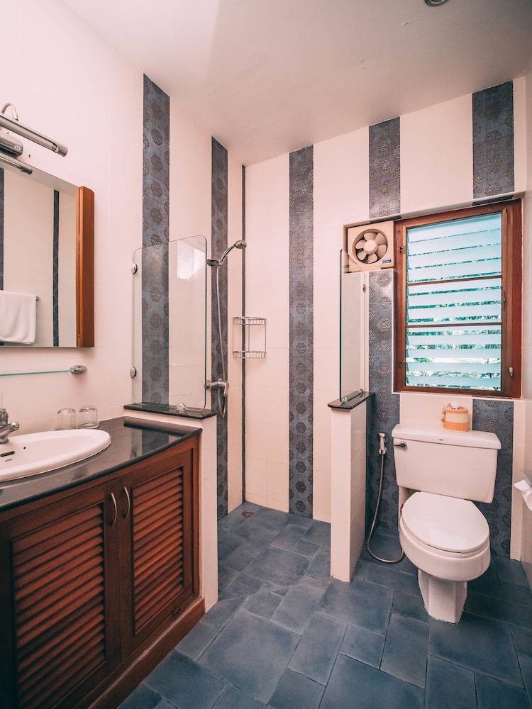 Deluxe Double or Twin Room photo 2