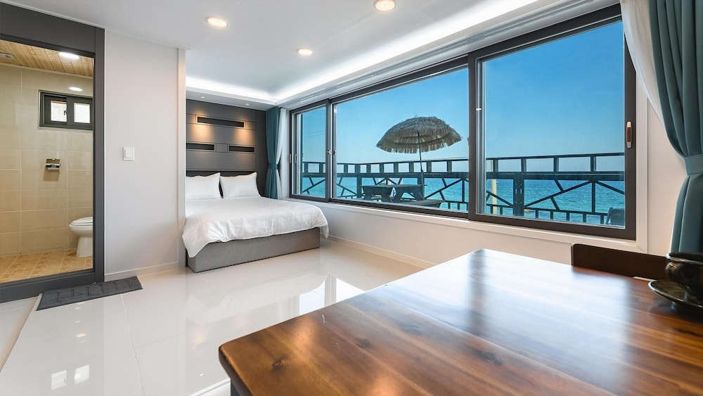 Basic Room, 1 Bedroom (203(pet))