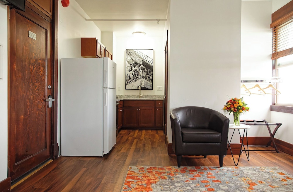 Comfort Studio