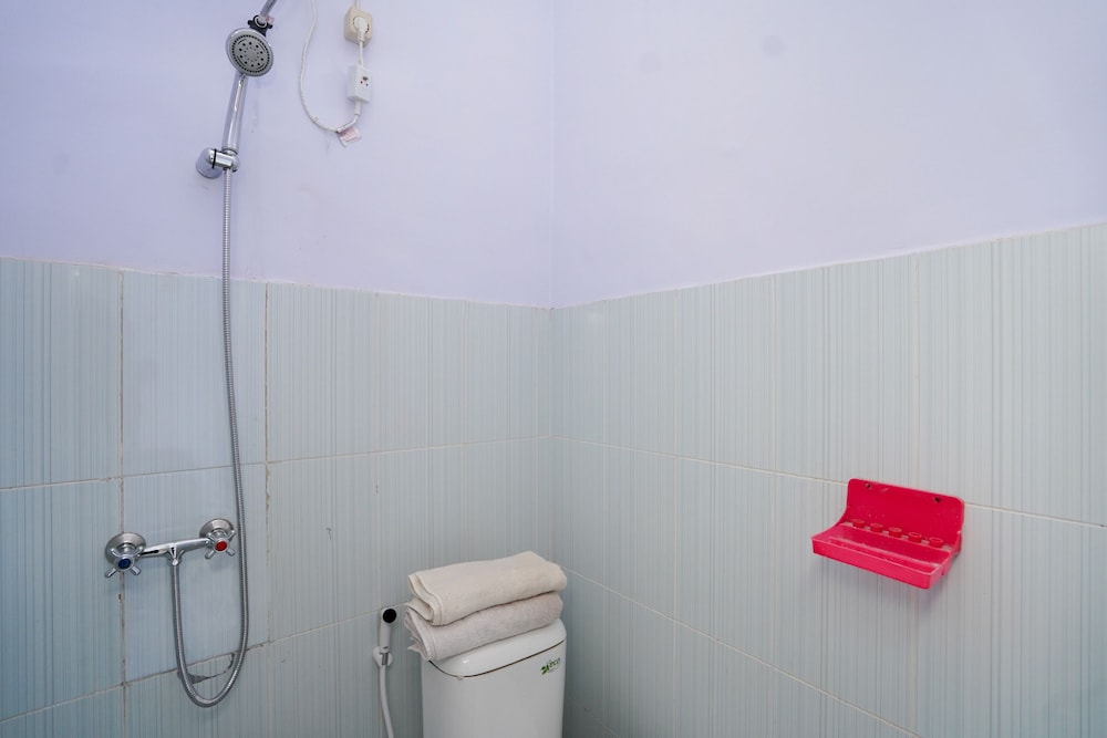 Standard Twin Room photo 2