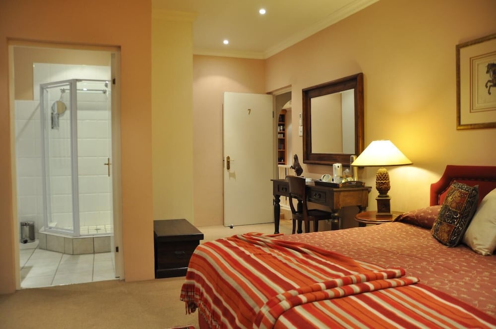 Family Room, Ensuite (Family Suite w. Lounge) photo 3