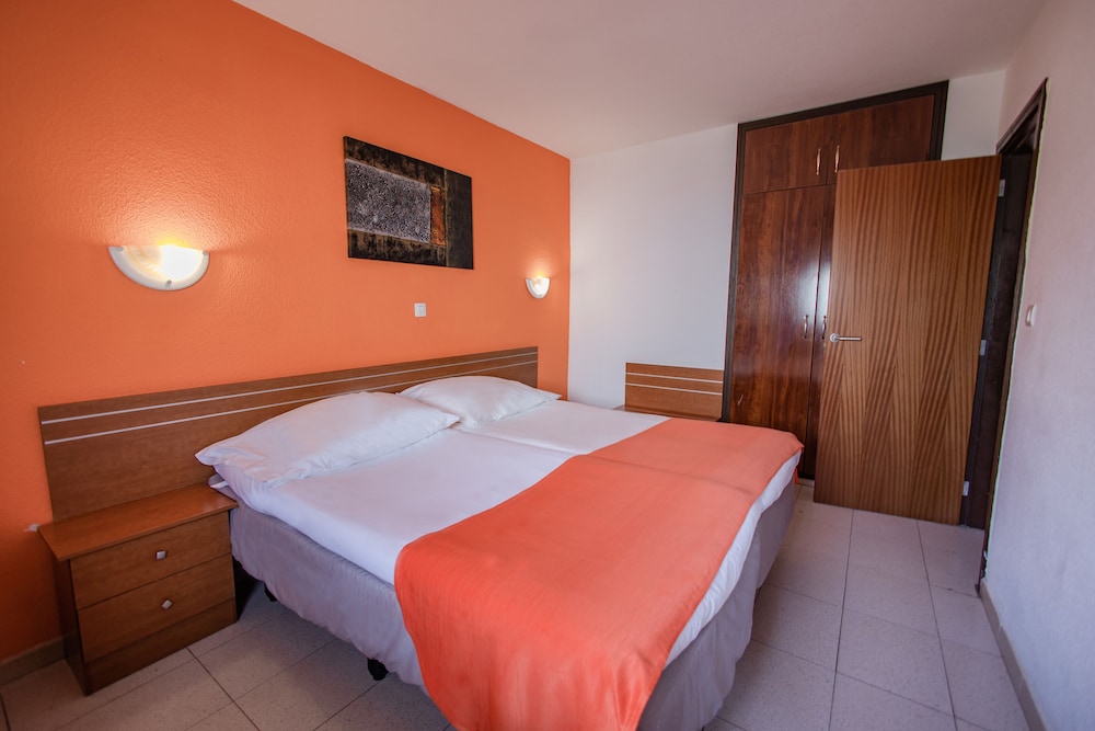 Classic Apartment, 1 Bedroom, Pool View (2 Adults)