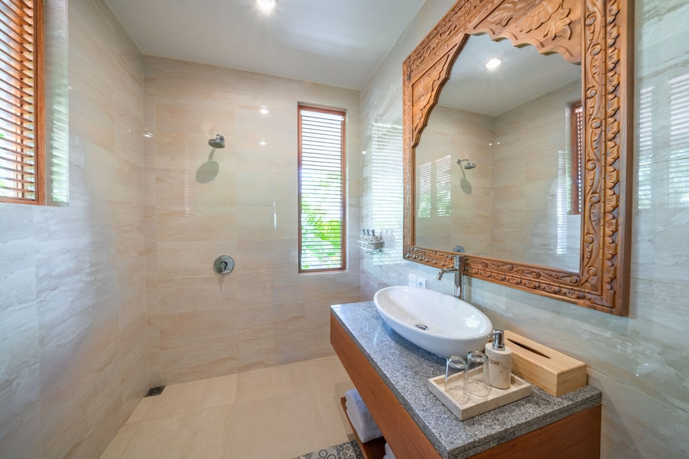Family Villa, 4 Bedrooms, Pool View - Photo 25
