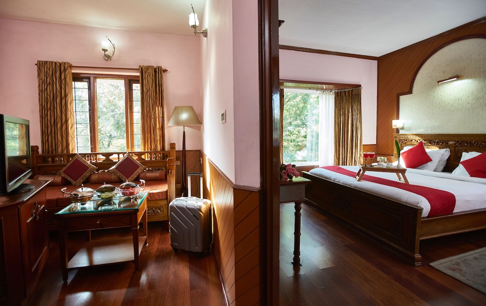 Royal Suite photo 2