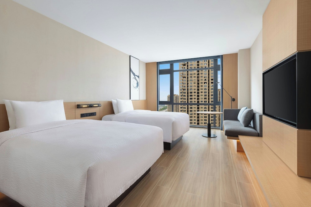 Standard Room, 2 Double Beds, City View