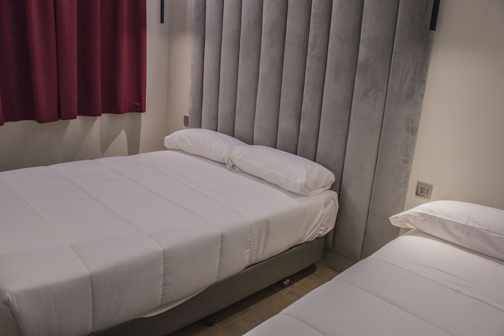 Habitación Triple Estándar con Baño (TpM)