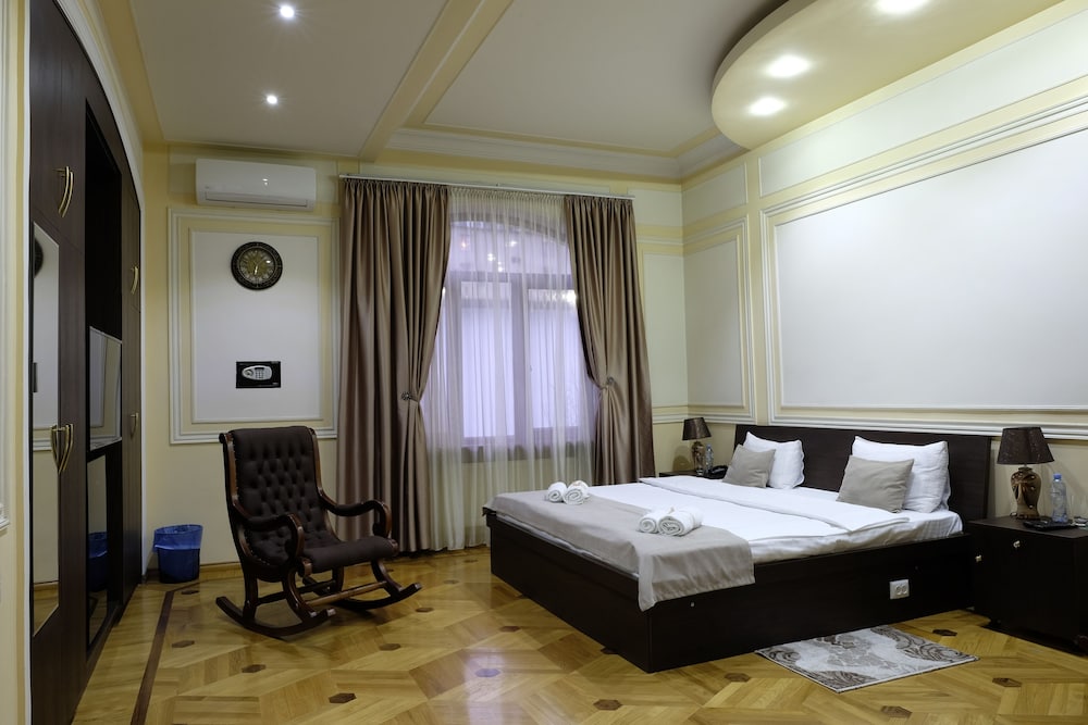 Deluxe Room, Balcony, Garden View