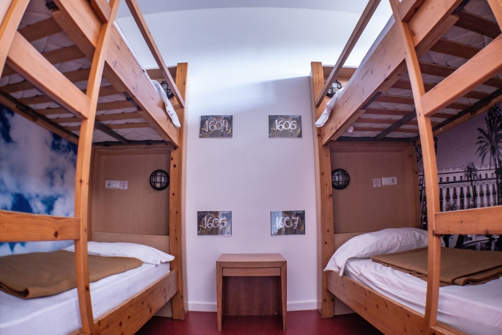 Dormitorio compartido, Dormitorio mixto, Baño compartido 4 camas