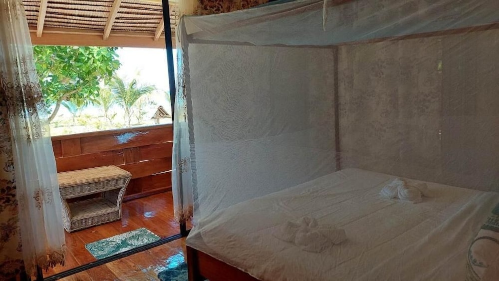 Economy Cabin, 1 Double Bed, Non Smoking, Beach View - Photo 4