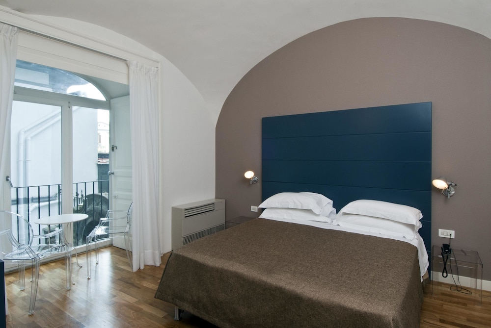 Standard Double Room - Photo 1