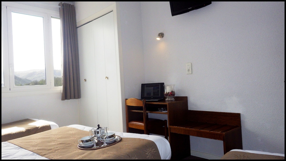 Quadruple Room - Photo 2