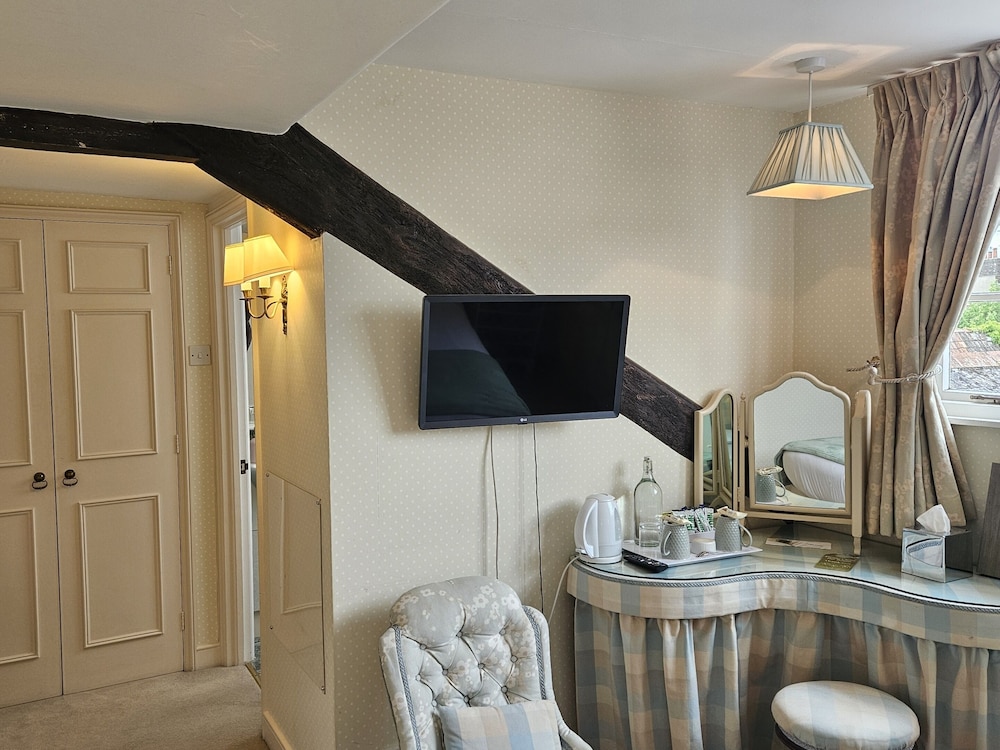 Traditional Double Room, Ensuite (Garden View) photo 2