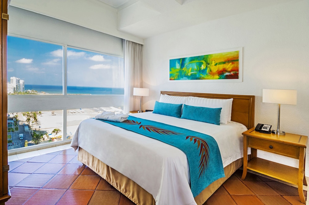 Superior Room, 1 Queen Bed, Ocean View - Photo 1