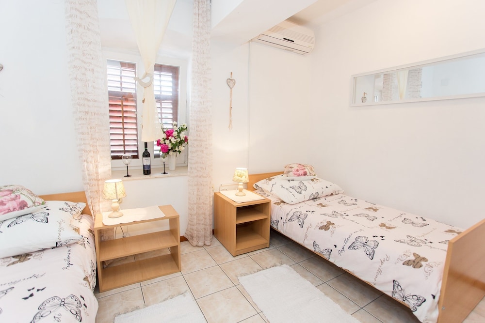 Twin Room photo 1