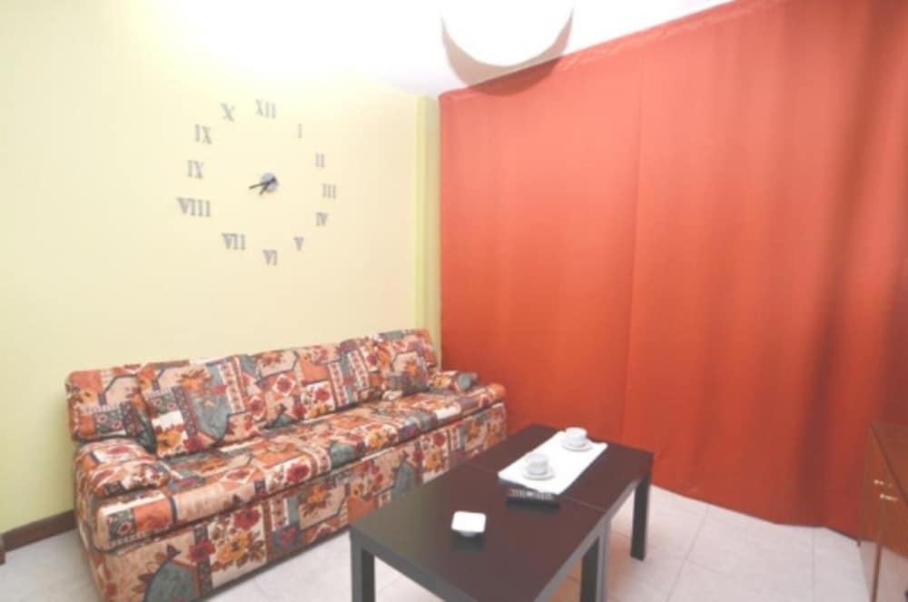 Family Apartment, 2 Bedrooms photo 2