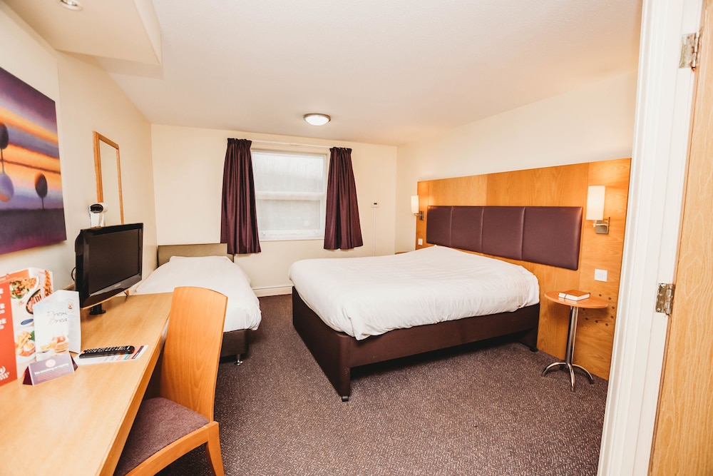 Twin Room, Non Smoking - Photo 2