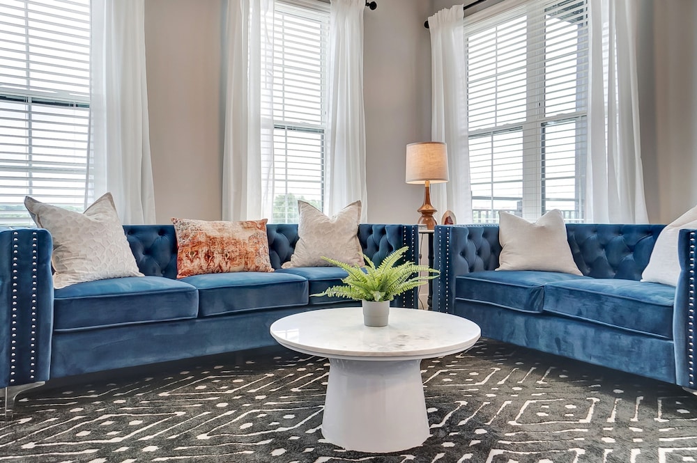 Opulent Corner 2BR Near OSU w Garage Parking, Zdjęcie 28