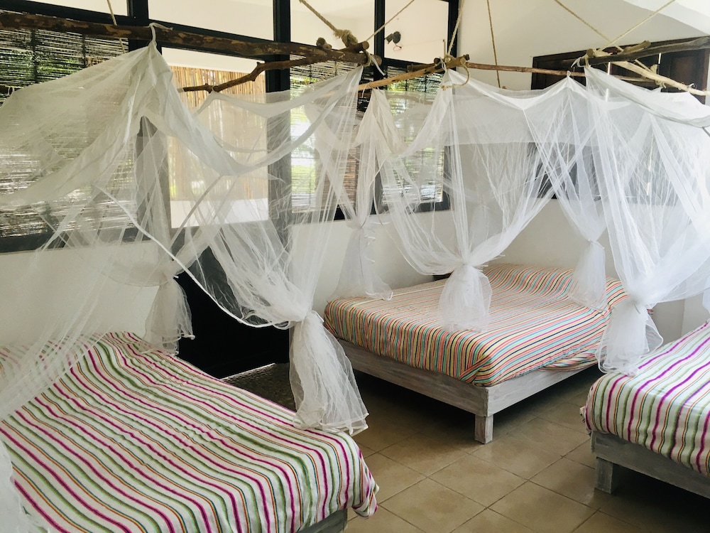 Standard Triple Room, Multiple Beds, Garden View, Beachside