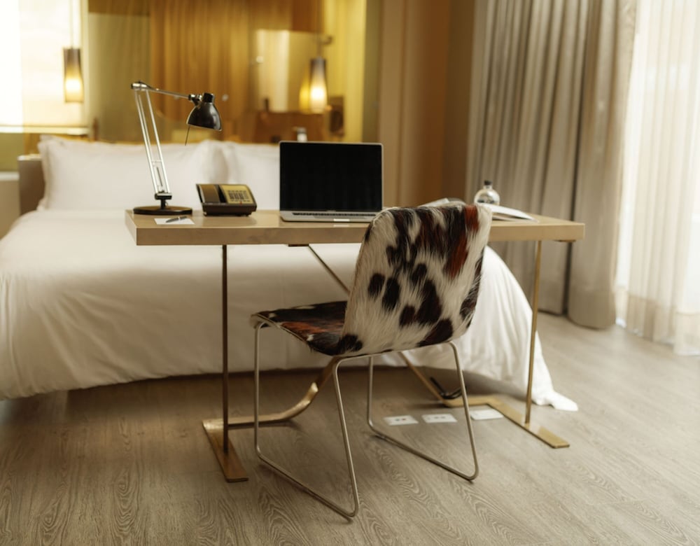 Business Room - Photo 2