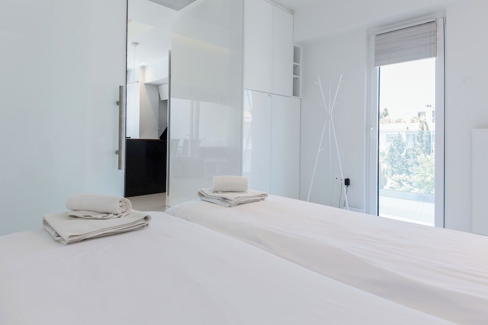 Luxury Apartment photo 2