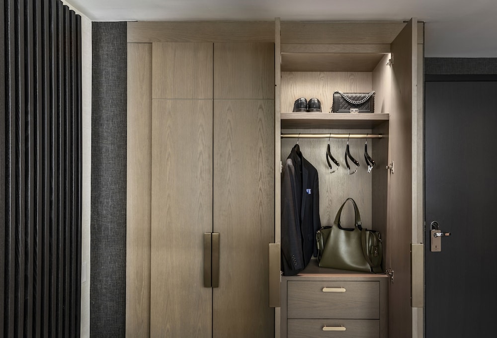 Studio Suite, 1 King Bed (High Floor, Lounge)