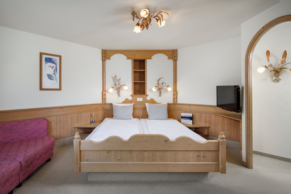 Double Room, Mountain View - Photo 3