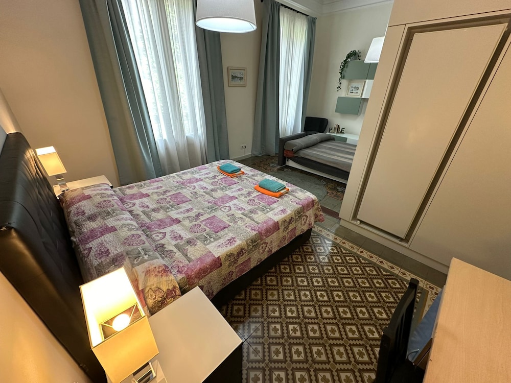 Quadruple Room, Shared Bathroom photo 3