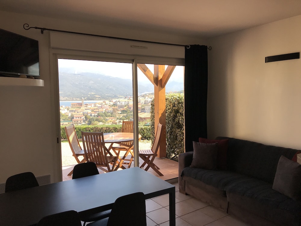 Standard Apartment, 1 Bedroom, Sea View photo 3