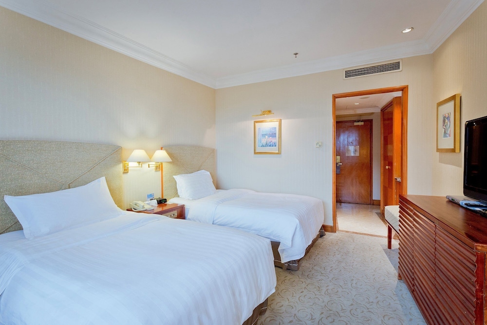 Standard Room, 2 Twin Beds - Photo 1