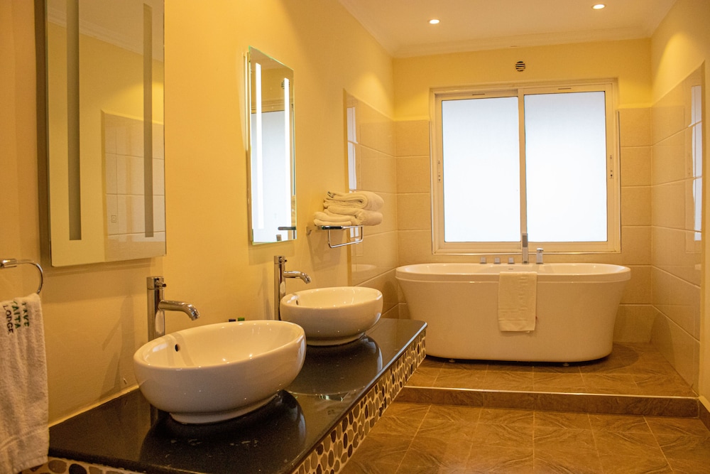 Family Suite - Photo 8