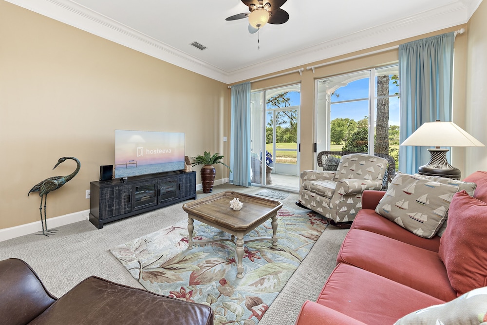 Comfort Condo, 2 Bedrooms, Balcony, Golf View
