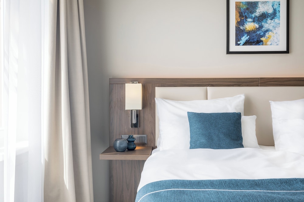 Standard Room, 1 Queen Bed - Photo 1
