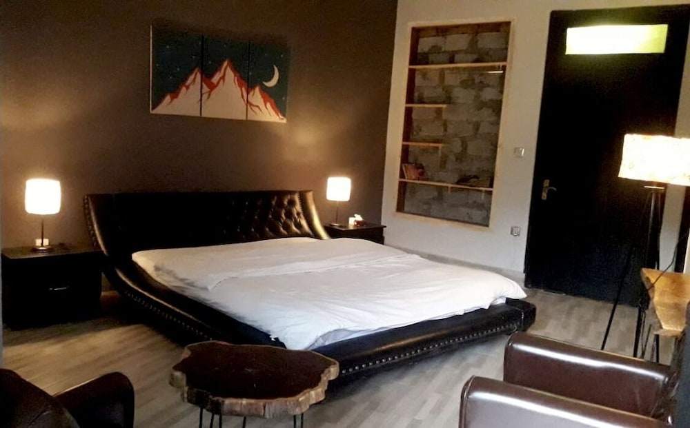 Executive Room photo 1