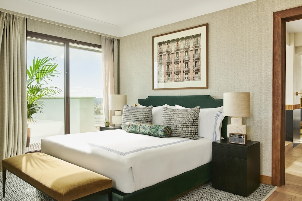 Suite (Penthouse)