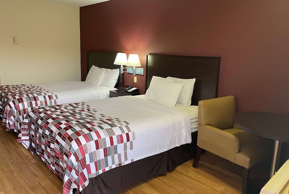 Deluxe Room, 2 Queen Beds, Non Smoking photo 3