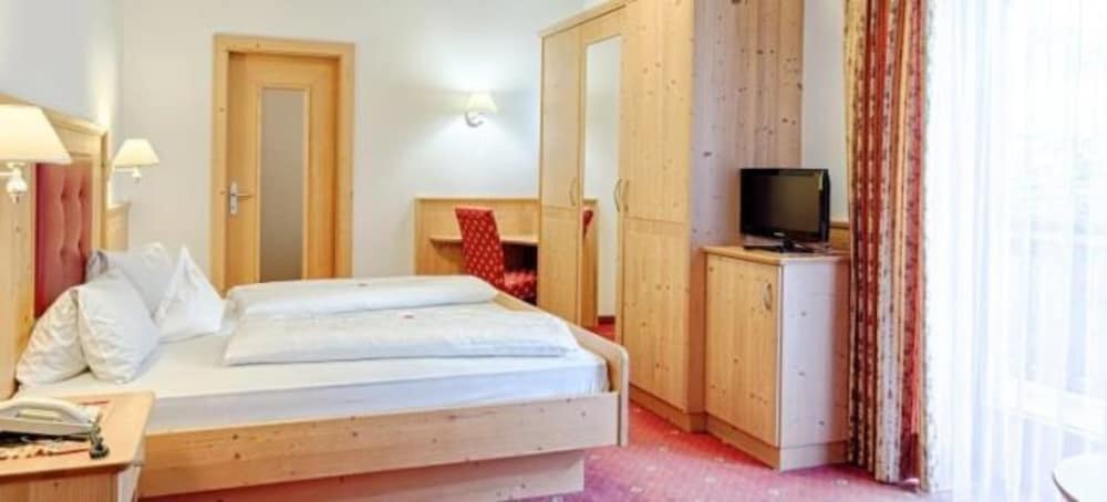 Double Room, 1 Double Bed
