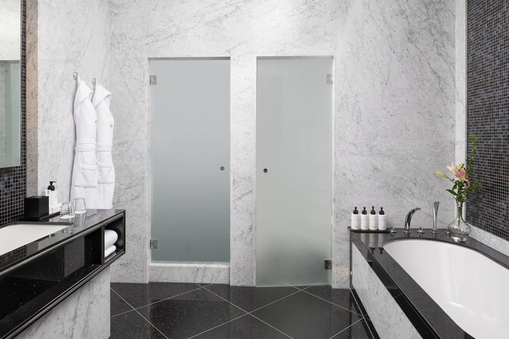 Presidential Suite photo 2
