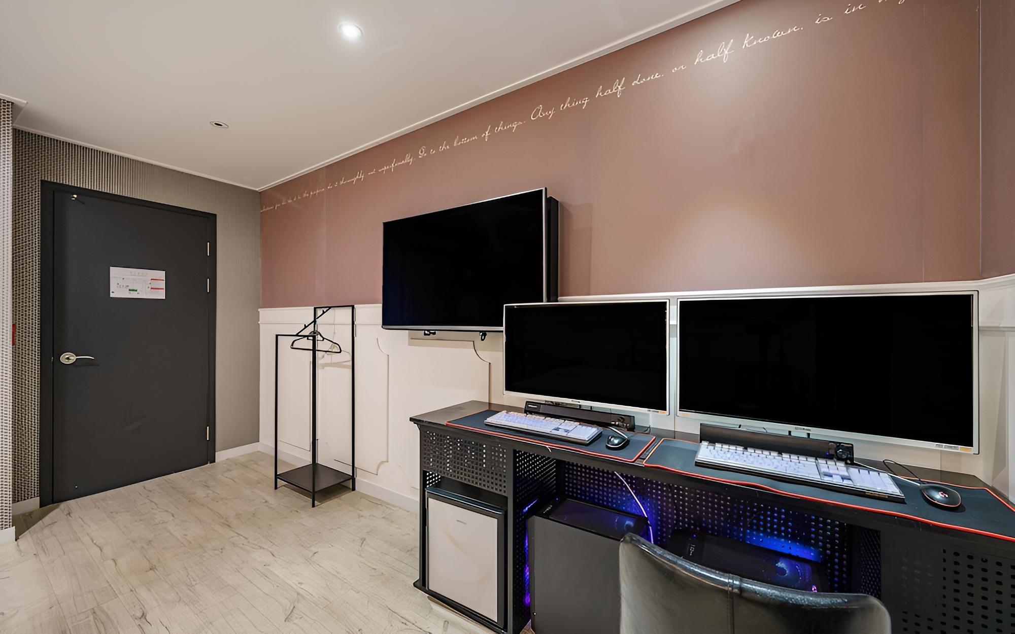 Room (Couple PC Room - RTX 2060 2PC (Bug co) - Photo 5