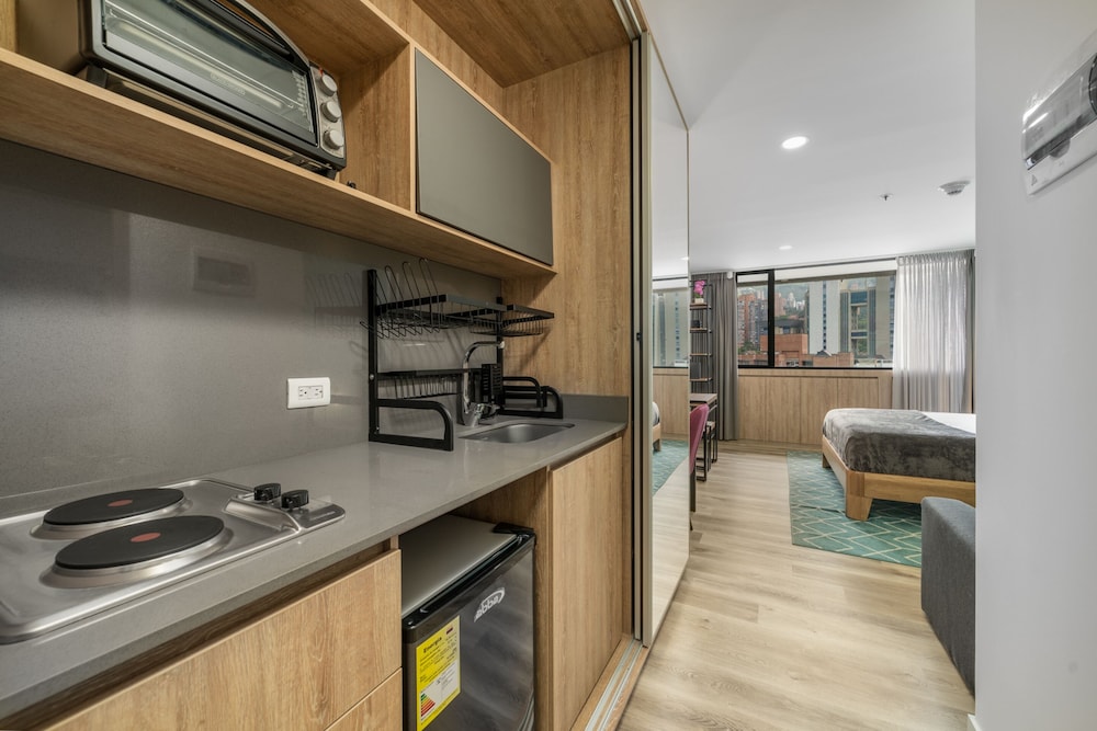Studio Suite (1407) photo 2