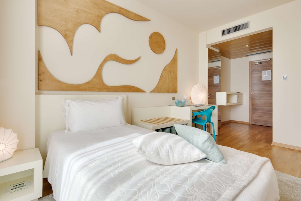 Comfort Room, 1 Twin Bed - Photo 4