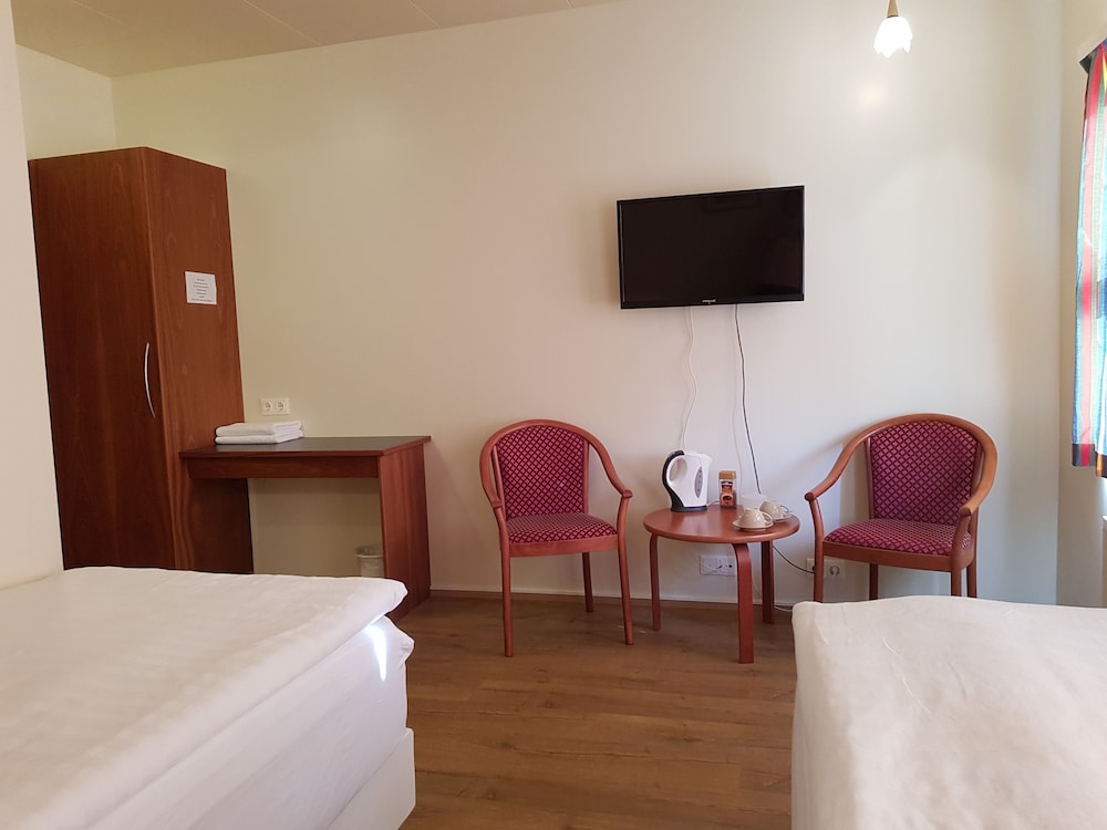 Double or Twin Room, Private Bathroom photo 1