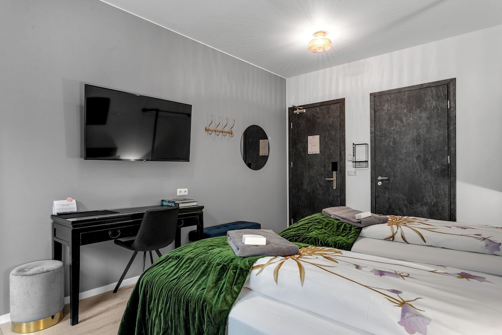 Superior Double Room, Balcony - Photo 12