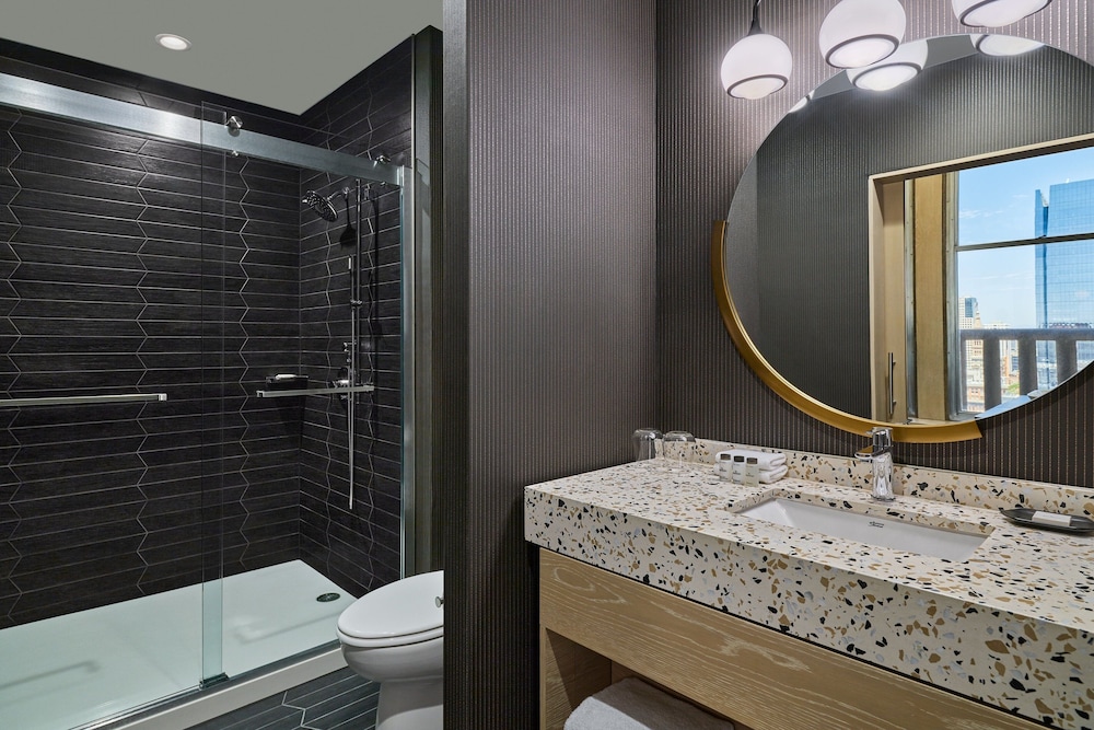 Suite, 1 Bedroom photo 3